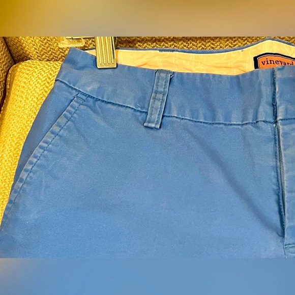 Vineyard Vines size 2 bright blue Bermuda shorts - Picture 2 of 10